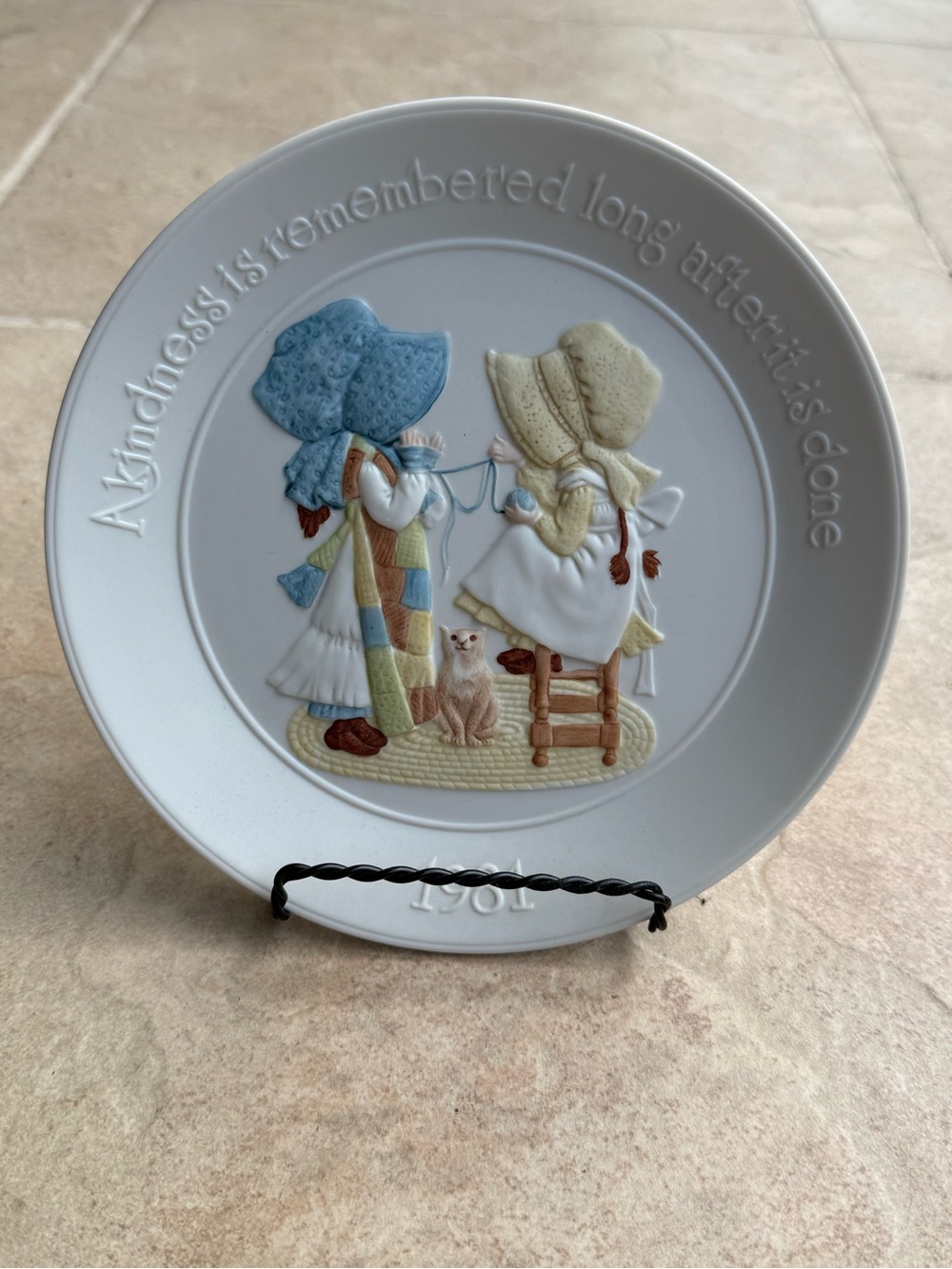 Holly Hobbie Decorative Wall Plate 1981 third annual Designers Collection